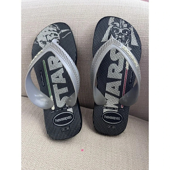 havaianas flip flops boys 13c Or 1 Y Star Wars black summer sandals - Picture 1 of 6
